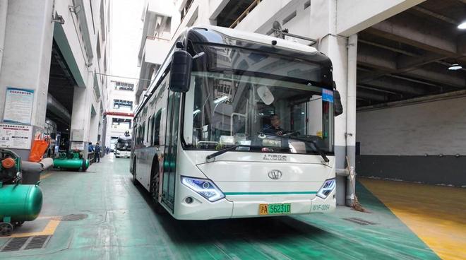 千余辆公交已完成清洁保养凯发k8网站暖风已就位！(图1)